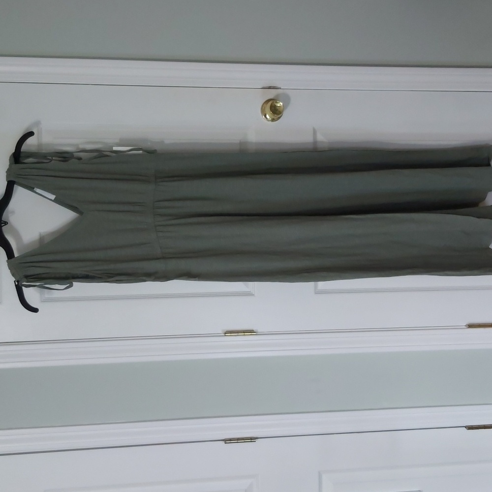 Nordstrom Rack Olive Green V- Neck Tie shoulder dress (NWOT)